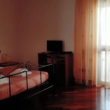 Guardiana Del Castello * Otranto